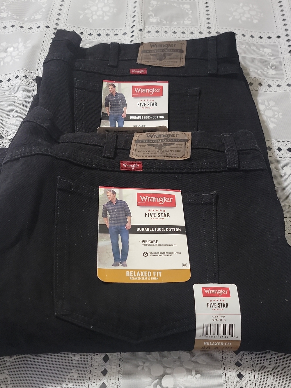 2 Pair Wrangler Men’s Five Star Relaxed Fit Jeans in Black Size 48x30